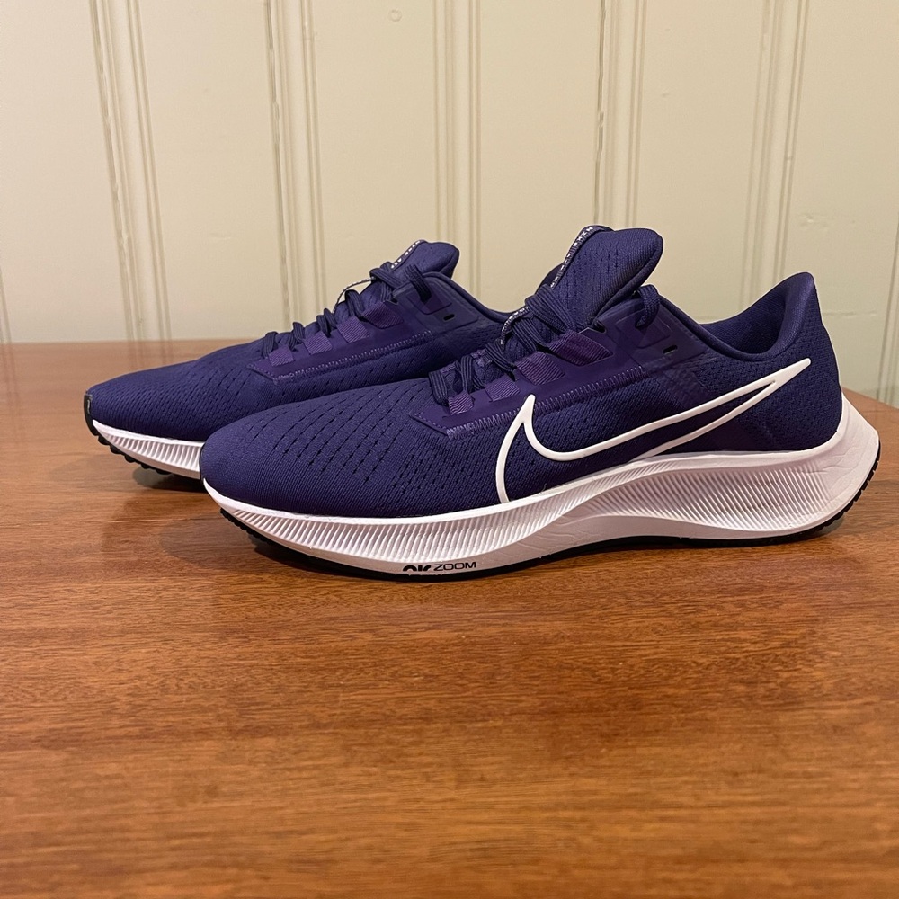 Nike Air Zoom Pegasus 38 Sneakers - Clemson Tigers - Men’s 9.5 - Purple